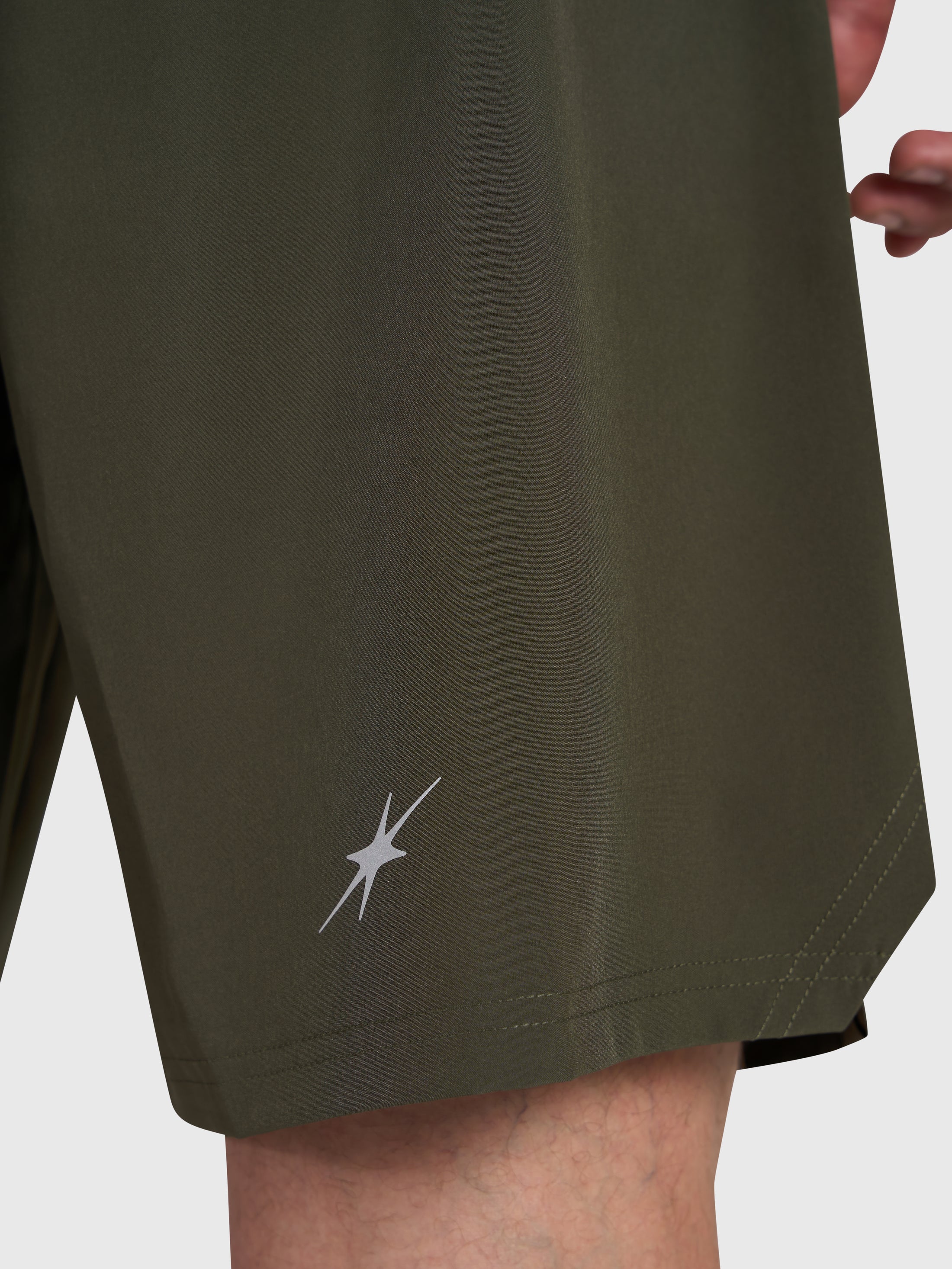 Confidence V2 Tech Shorts - Army/White