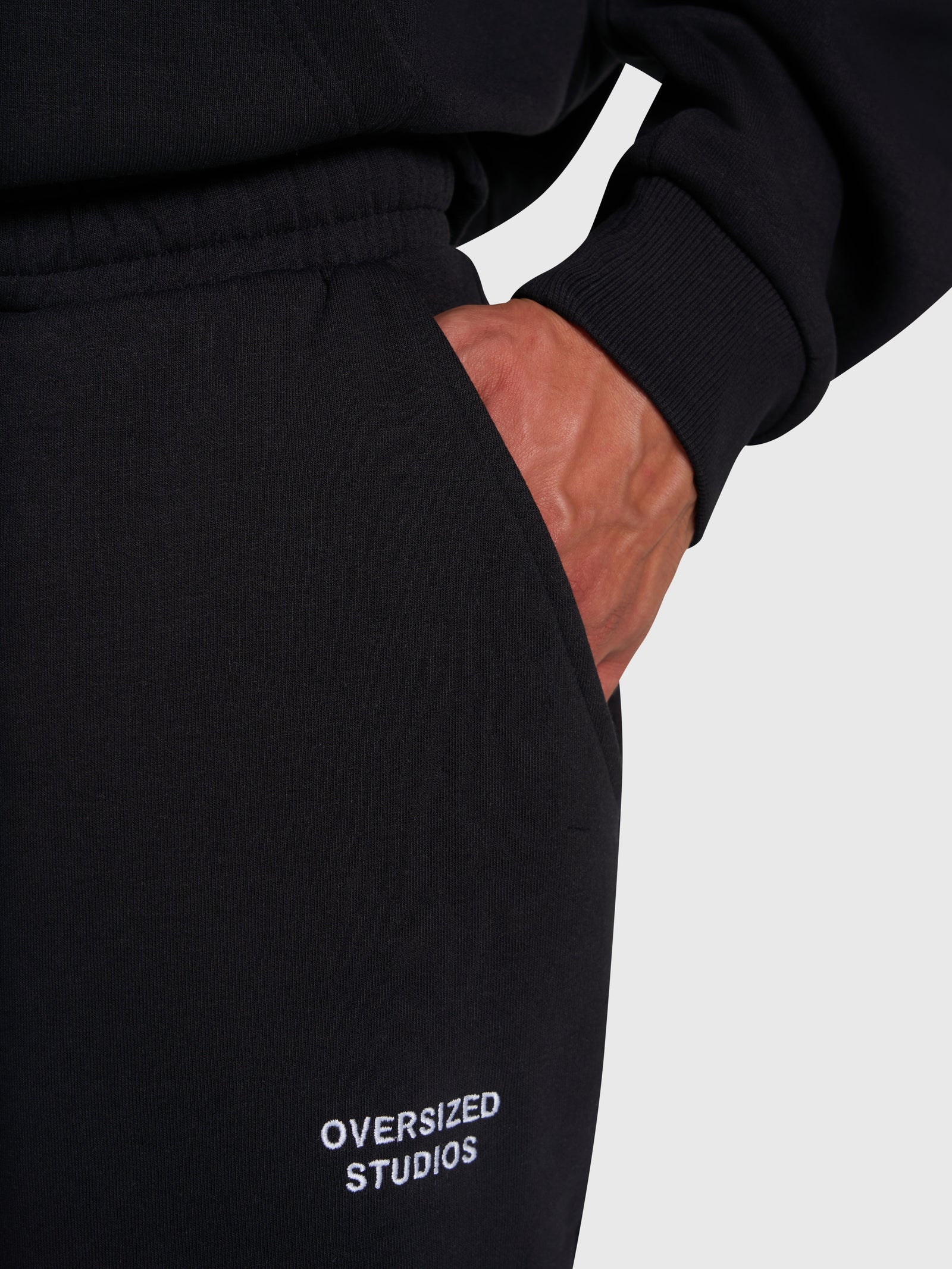 Confidence V2 Sweatpants - Black/White