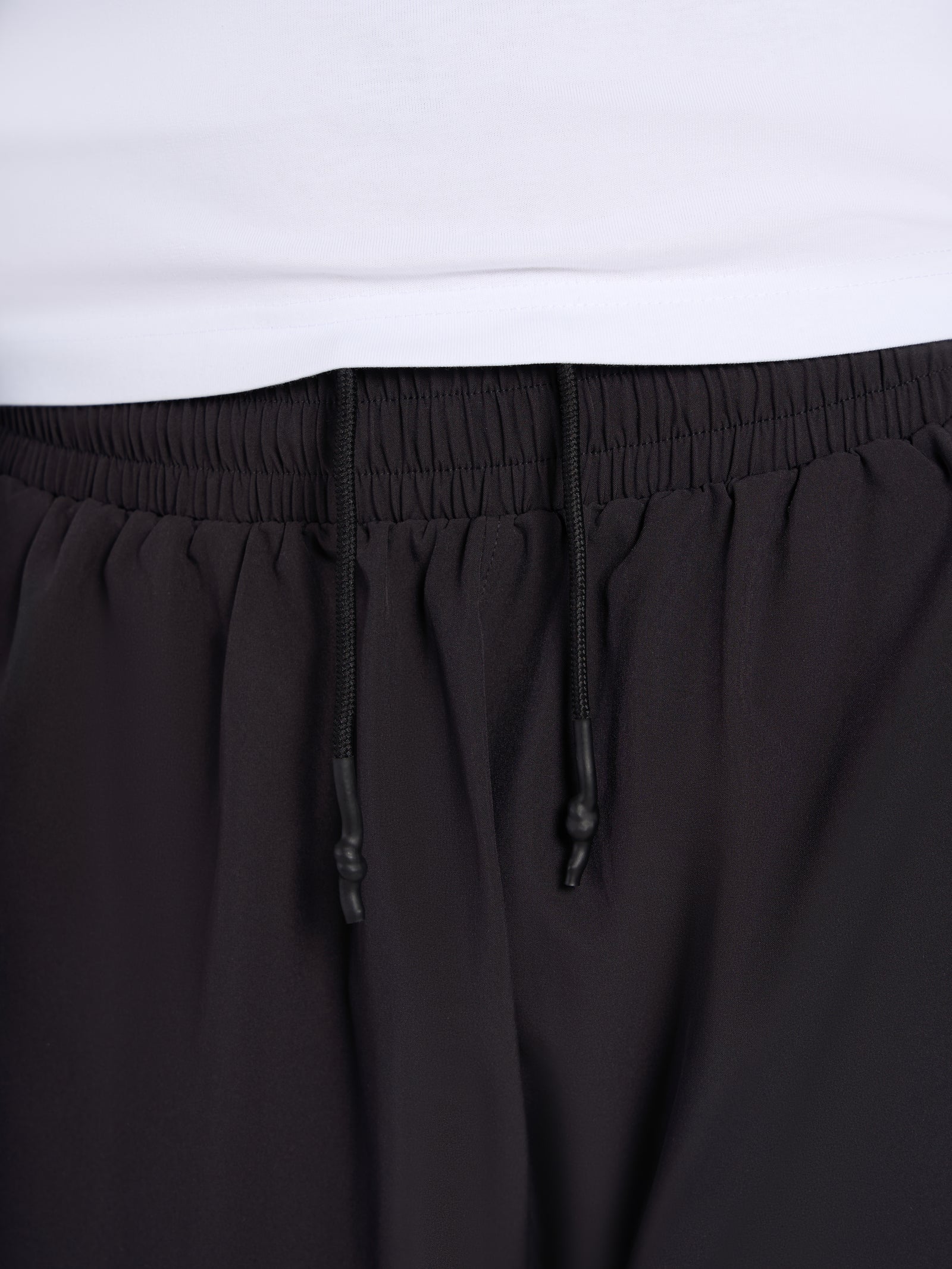 Confidence V2 4-Inch Tech Shorts - Black/White