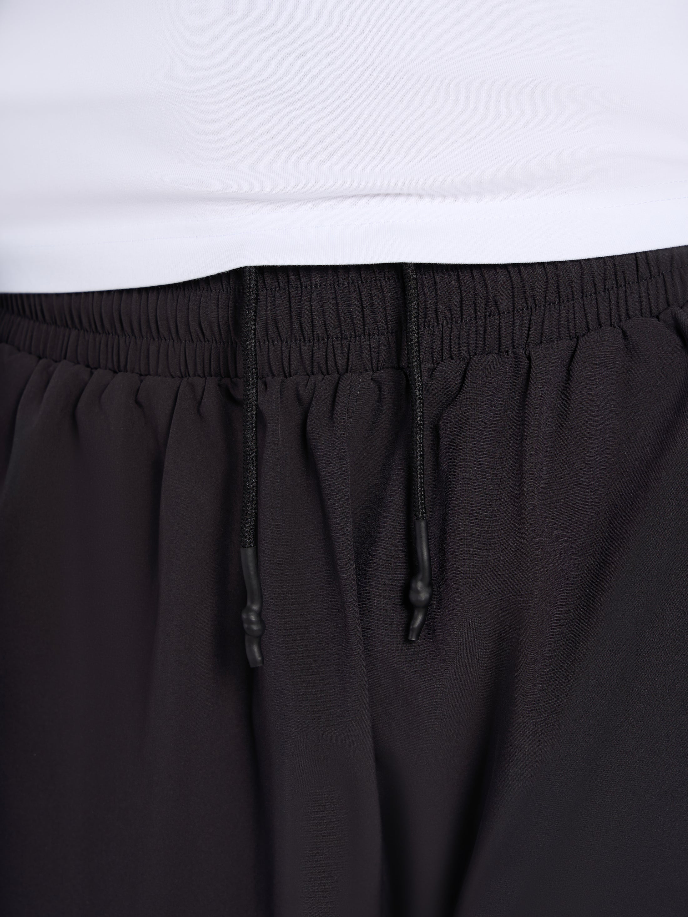Confidence V2 4-Inch Tech Shorts - Black/White