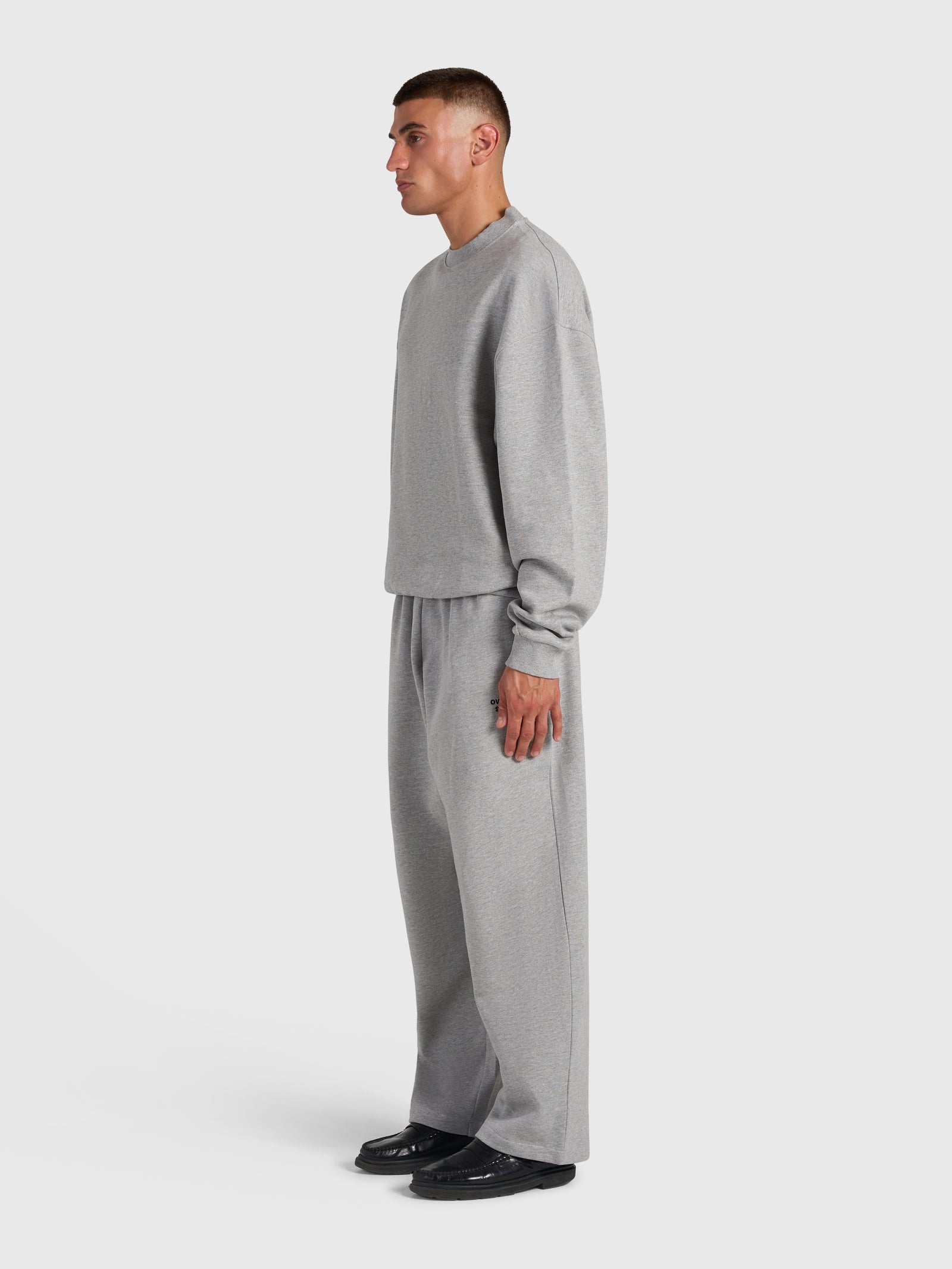Confidence V2 Sweatshirt - Cloud Grey/White