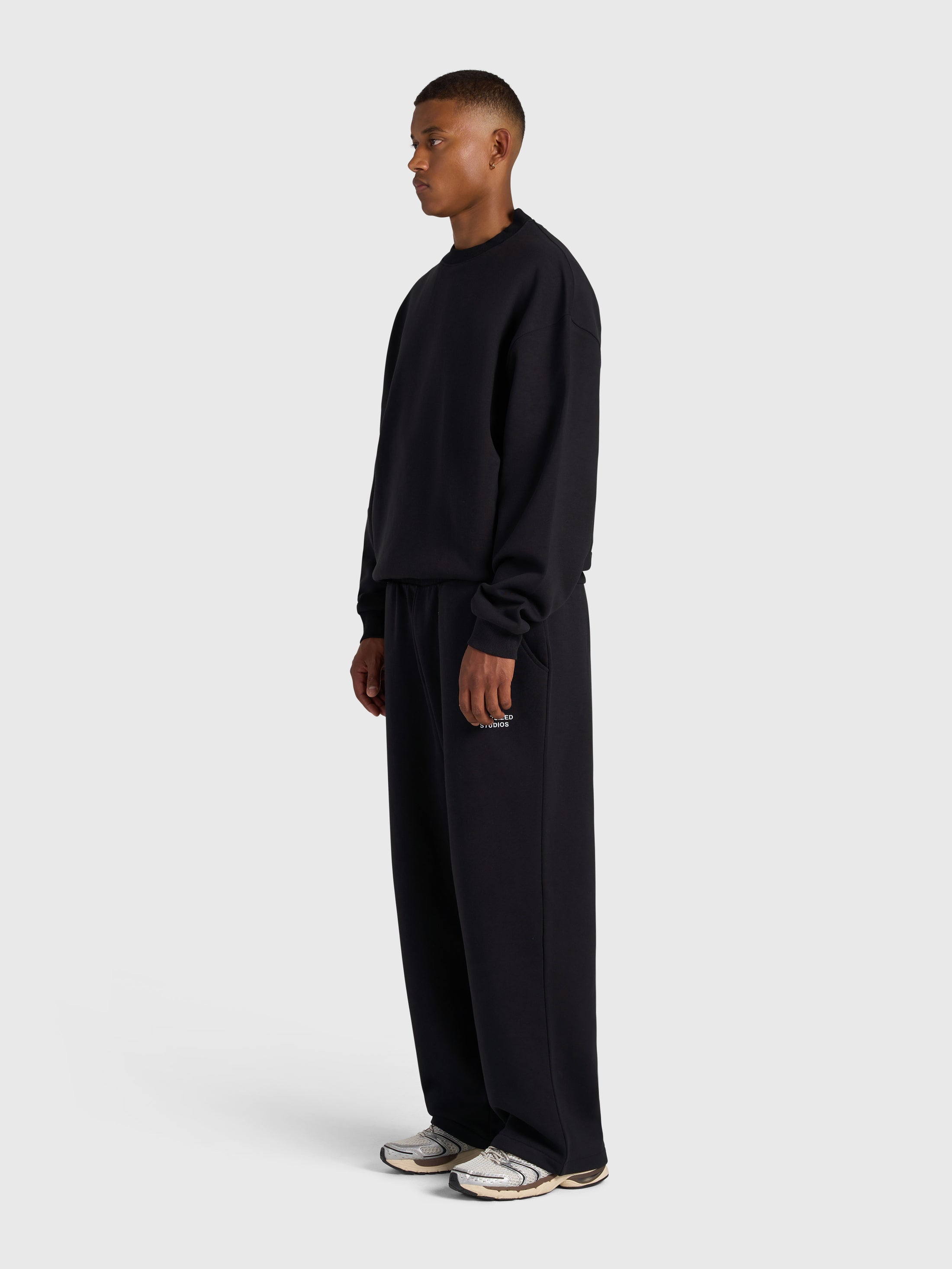 Confidence V2 Sweatshirt - Black/White