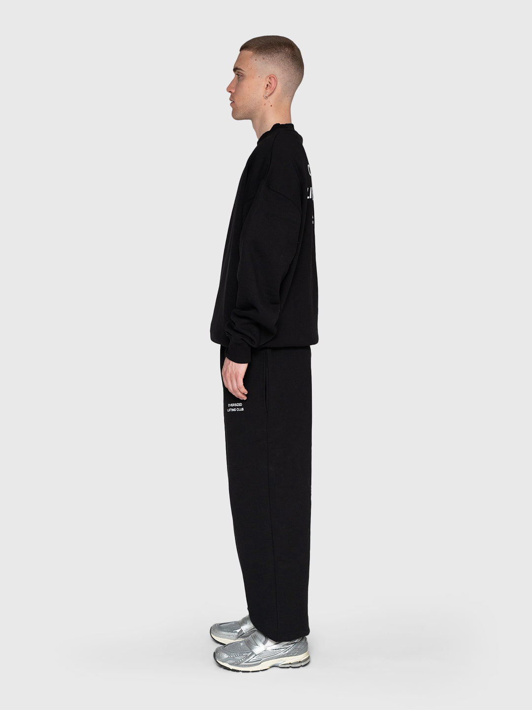 Confidence Sweatshirt - Black/White