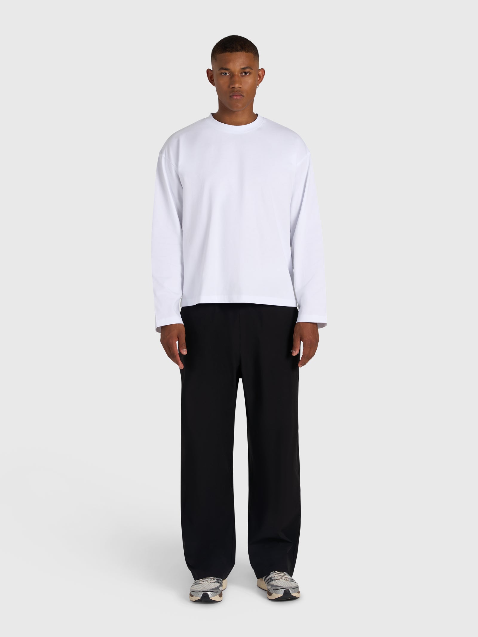 Confidence V2 Long Sleeve - White/Black